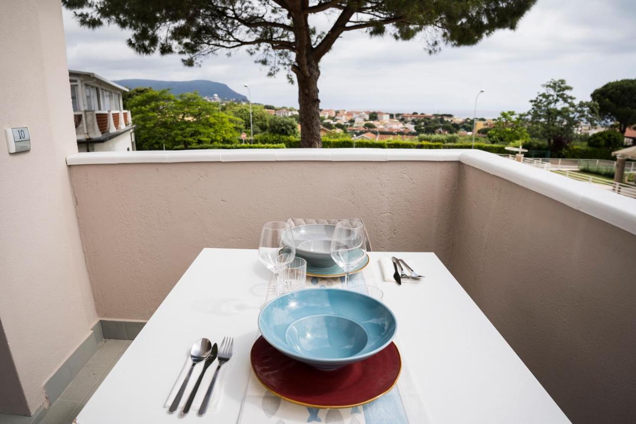 Aparthotel Balconi Del Conero Numana Esterno foto